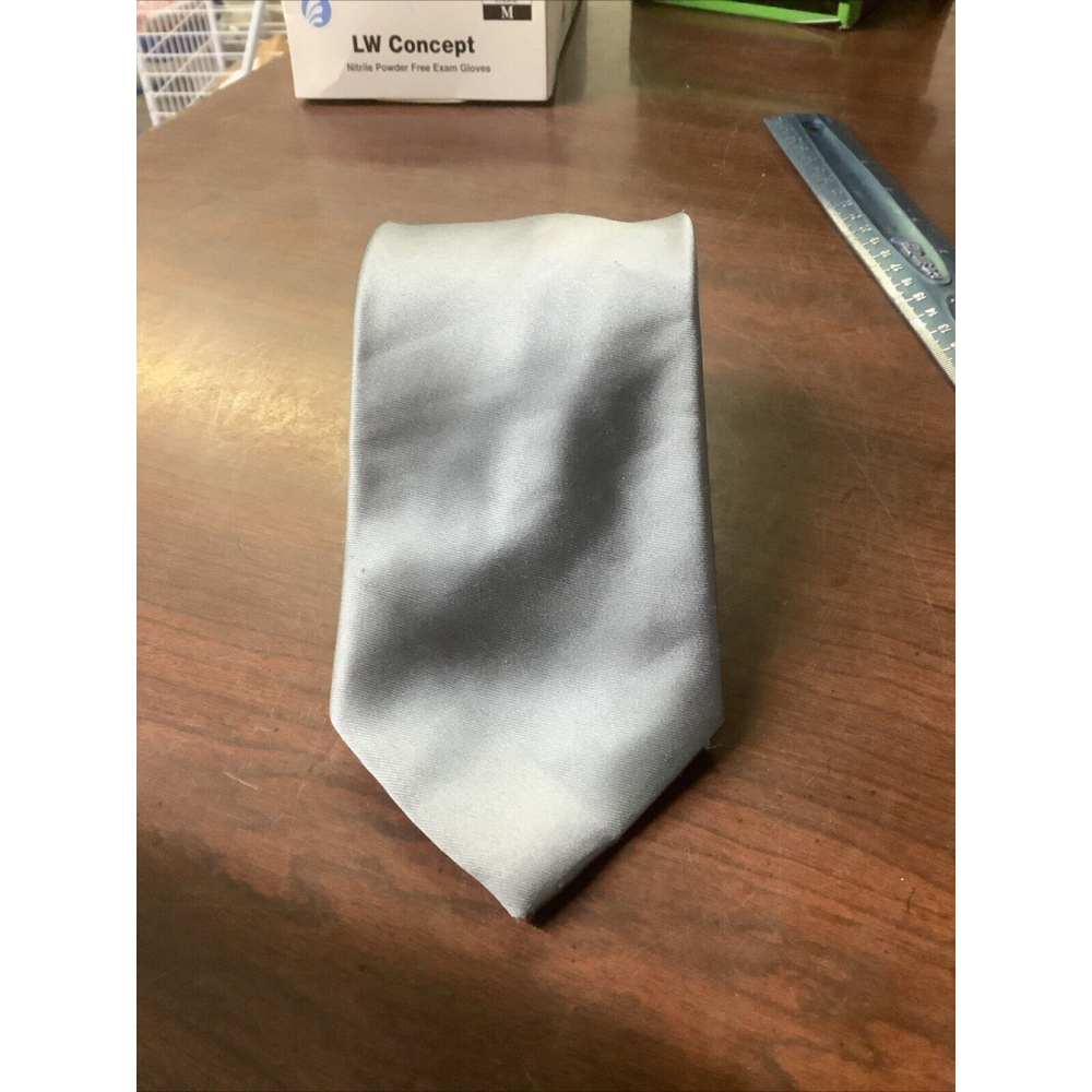 Geoffrey Beene Grey Silk Necktie